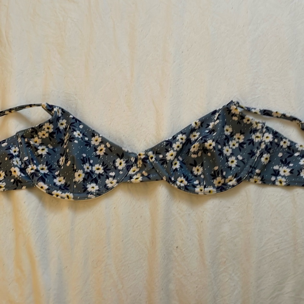 Xs underwire bikini top